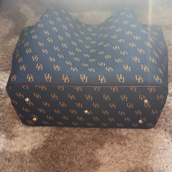 Dooney & Bourke Gretta Small Flynn - Picture 13 of 13